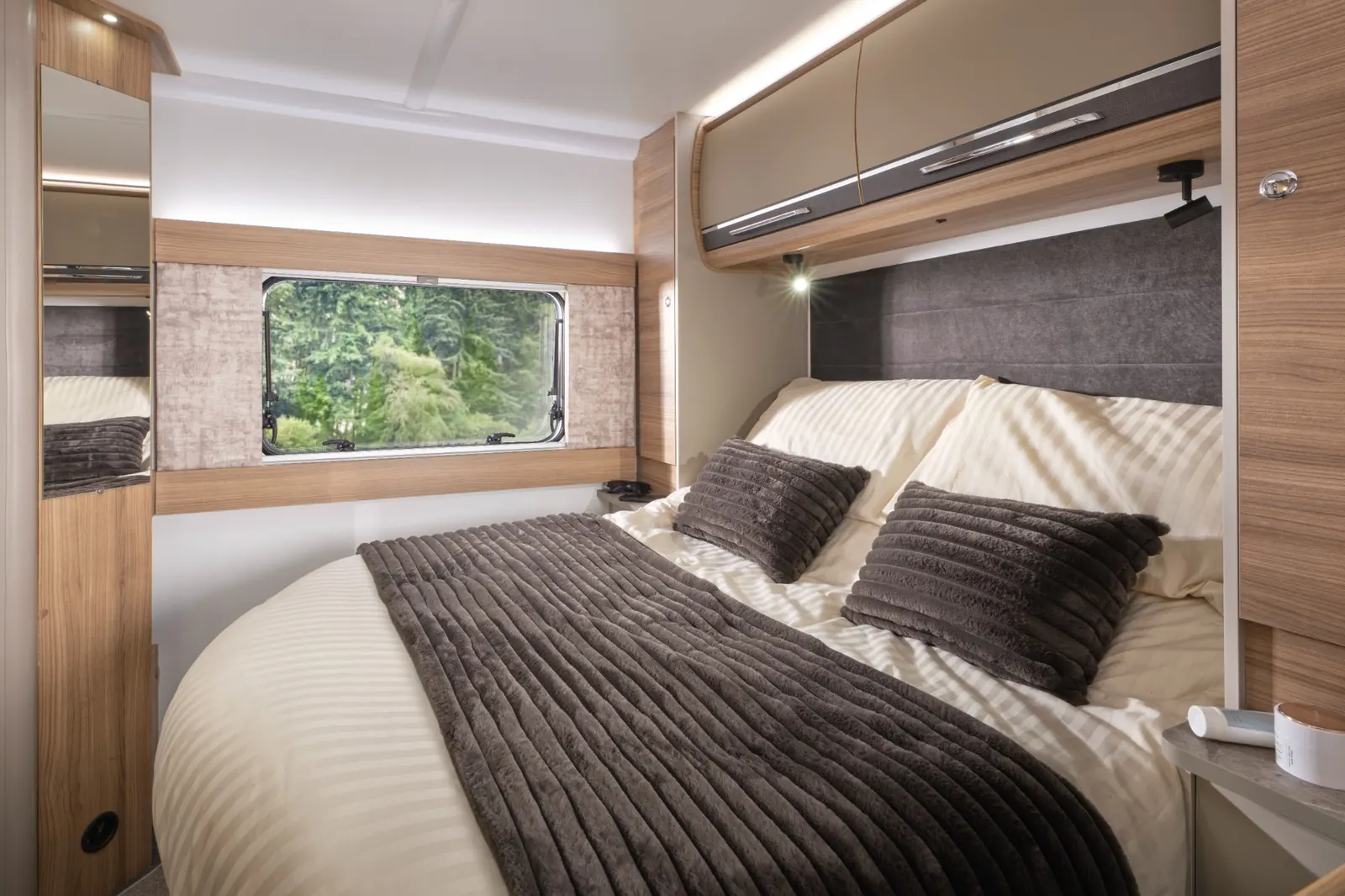 Bailey Unicorn Lite Murcia permanent rear island bedroom